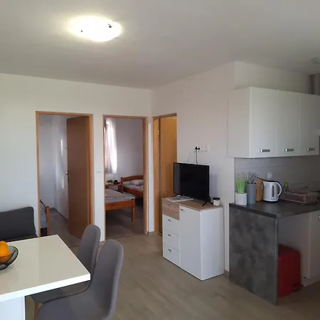 Martinovic Apartamento Vir