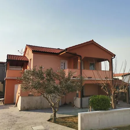 Martinovic 아파트